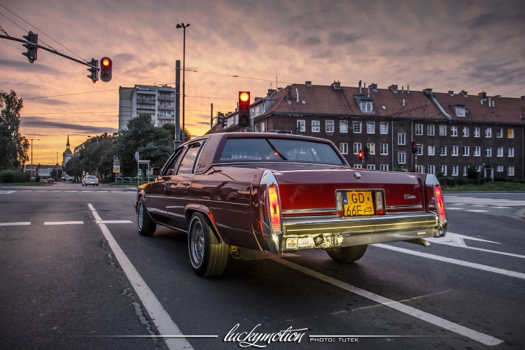 Cadillac DeVille '84